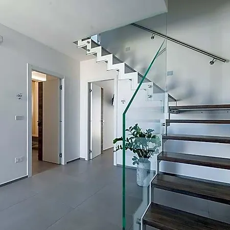 Horizon Rooms&home 4*